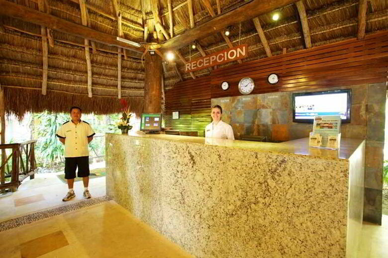 Tukan Hotel & Beach Club
