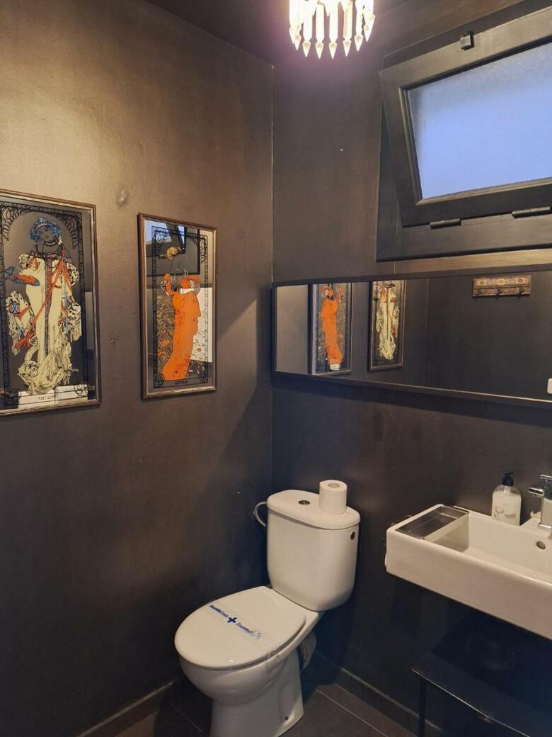 Hostal Casa Consell Guest House