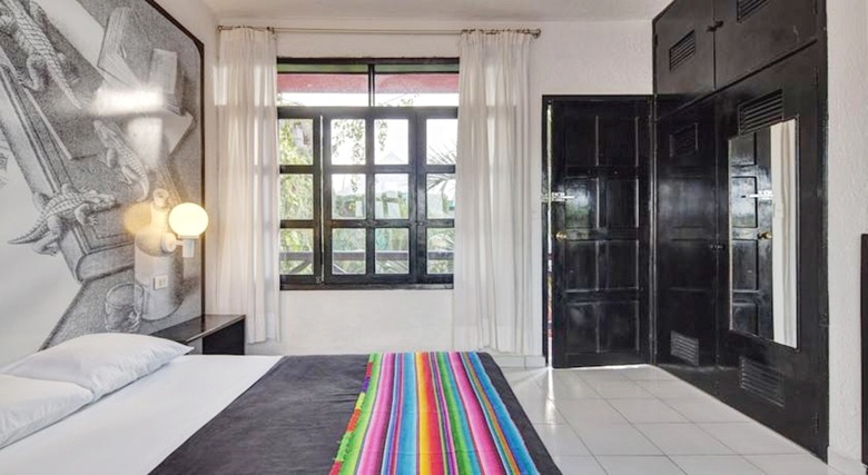 Hotel Maya Del Mar