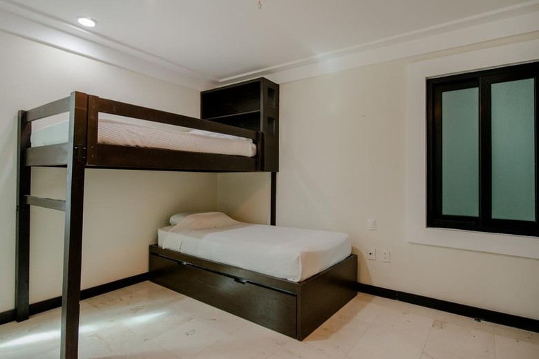 Lotus Apartments