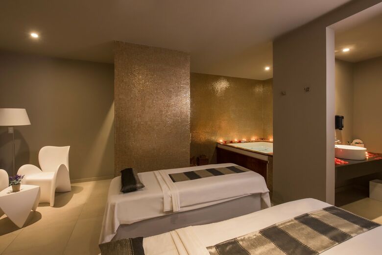 Hotel Platinum Yucatan Princess All Suites & Spa Resort