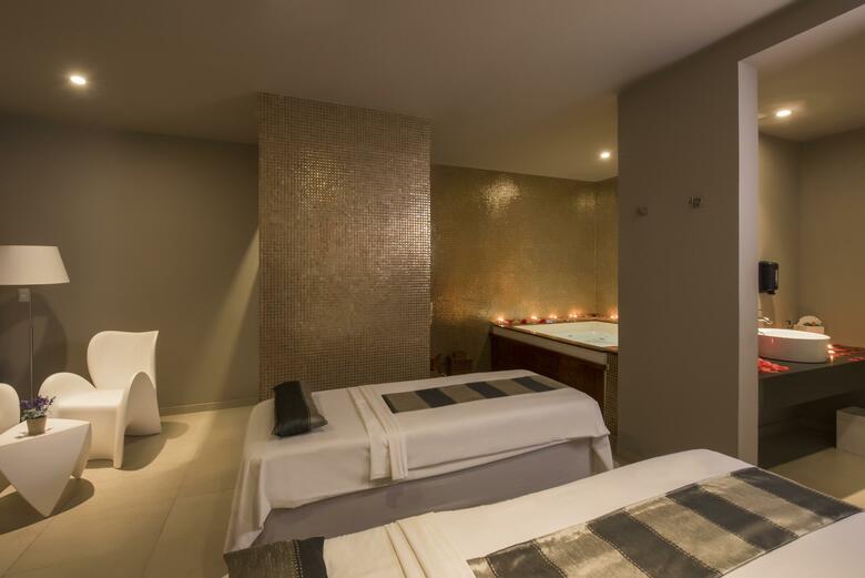 Hotel Platinum Yucatan Princess All Suites & Spa Resort