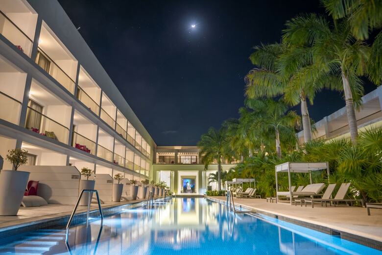 Hotel Platinum Yucatan Princess All Suites & Spa Resort