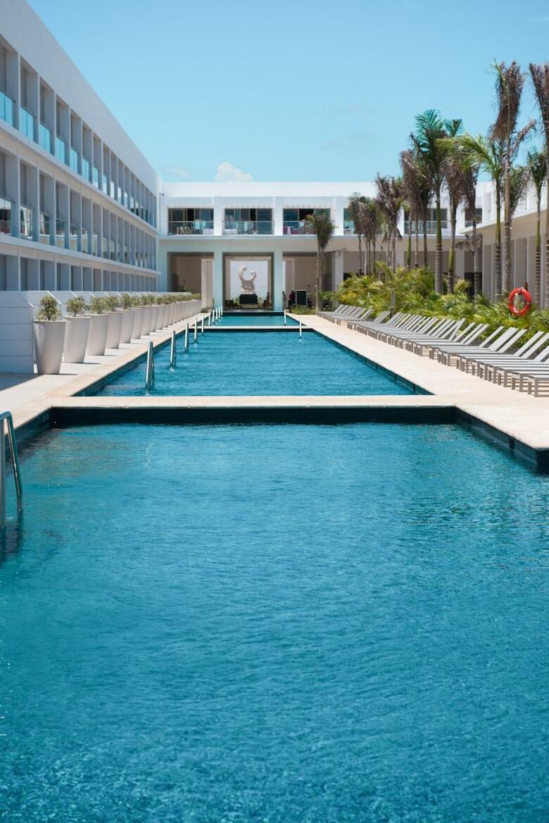 Hotel Platinum Yucatan Princess All Suites & Spa Resort