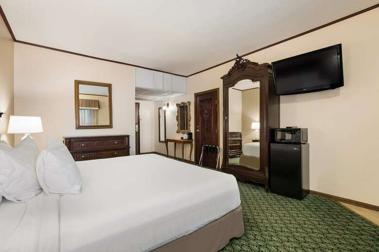 Hotel Best Western- Big Bear Chateau