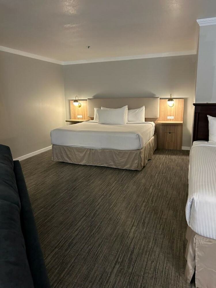 Hotel Best Western- Big Bear Chateau
