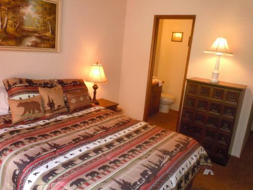 Two-bedroom Economy Unit #40 By Escape For All Seasons