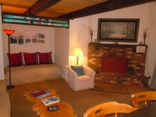 Two-bedroom Economy Unit #40 By Escape For All Seasons