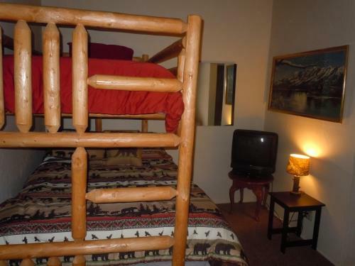 Two-bedroom Economy Unit #40 By Escape For All Seasons