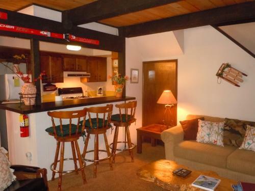 Two-bedroom Economy Unit #40 By Escape For All Seasons