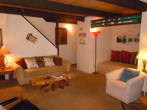 Two-bedroom Economy Unit #40 By Escape For All Seasons