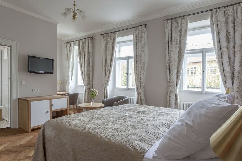 Hotel U Zlatych Nuzek