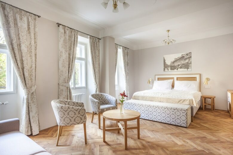 Hotel U Zlatych Nuzek