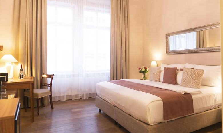 Hotel Golden Key