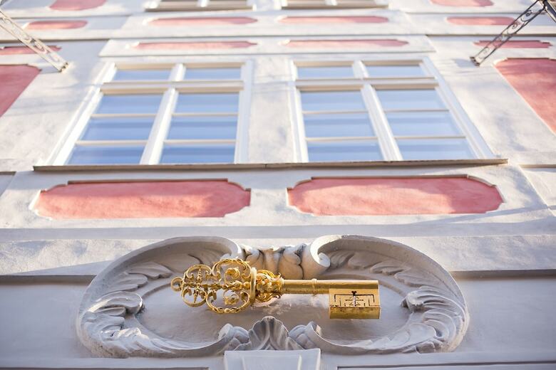 Hotel Golden Key