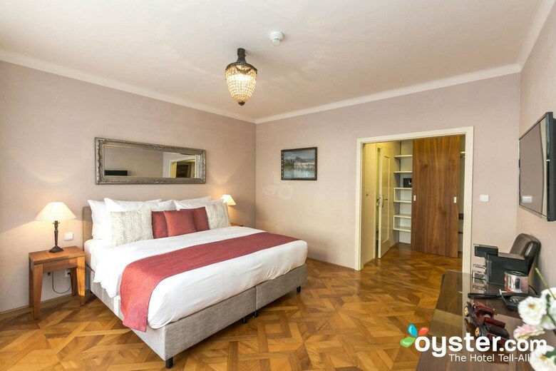 Hotel Golden Key