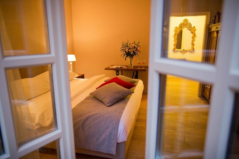 Hotel Golden Key