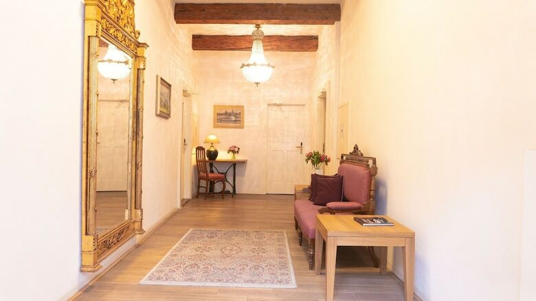Hotel Golden Key