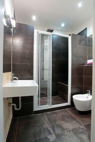 Apartment House - The Modern Flat