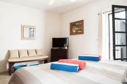 Hacienda San Jose Apartments