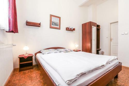 Hostal Pension Dientzenhofer