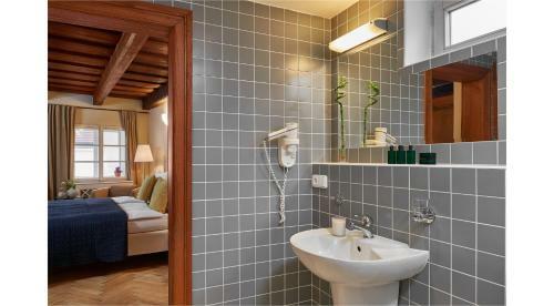 Hostal Charles Bridge Economic