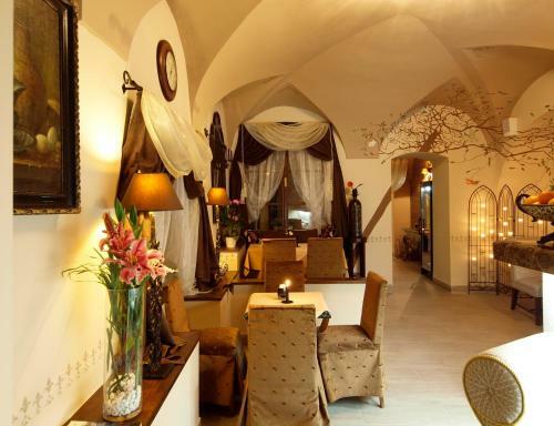 Aparthotel Apartments Almandine