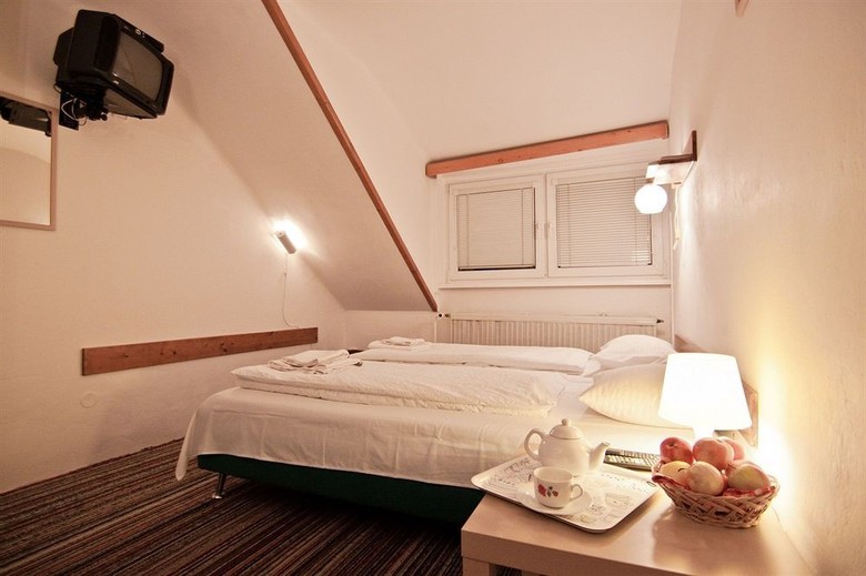 Hostal Pension Nika