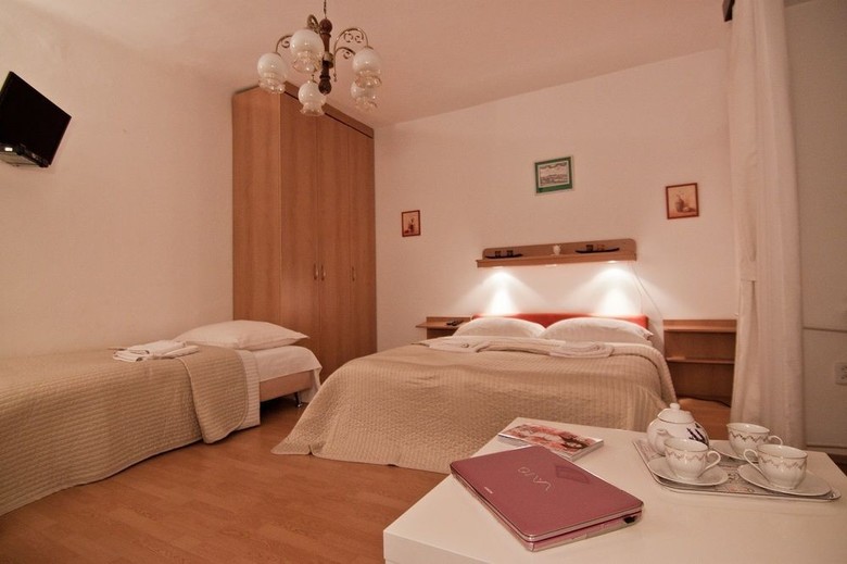 Hostal Pension Nika