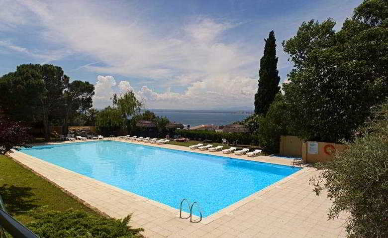 Panoramic Grecs Hotel