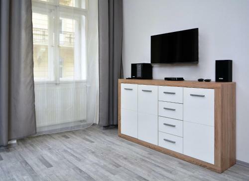 Navratilova Apartments