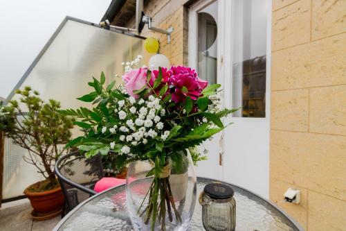 Old Town Studio Apartment