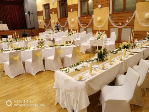 Hostal Penzion A Restaurace Simanda
