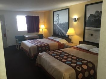 Super 8 Motel