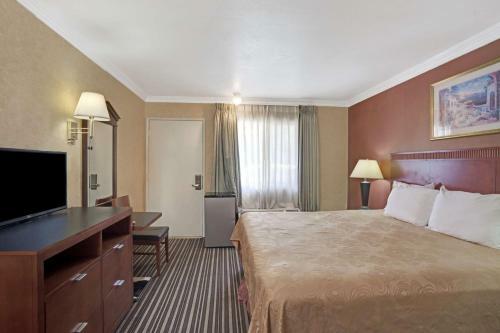 Hotel Knights Inn Buena Park