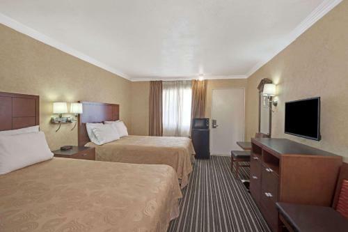 Hotel Knights Inn Buena Park