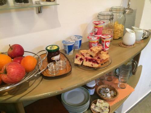 Hostal Pension Karnet