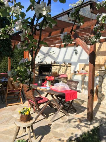 Hostal Pension Karnet
