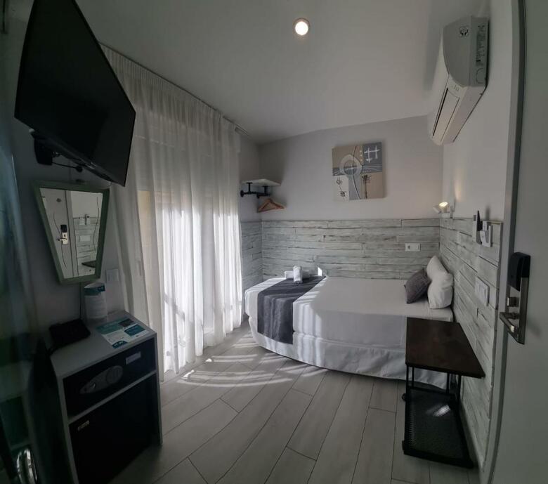 Hotel Clopy Rocamar