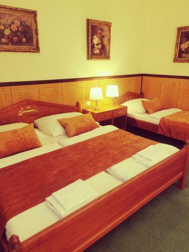 River Star Hotel