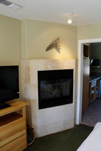 Hotel Cambria Shores Inn