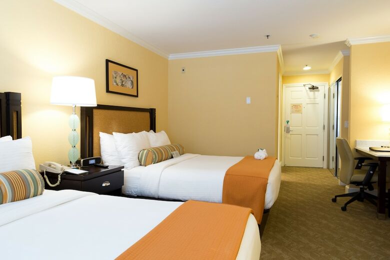 Hotel Carlsbad Inn Beach Resort