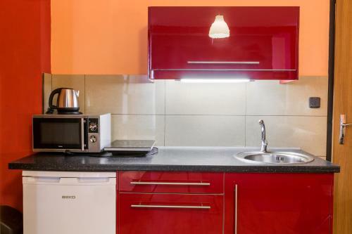 Hostal Guesthouse / Penzion Davids