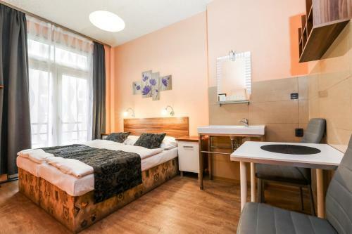 Hostal Guesthouse / Penzion Davids