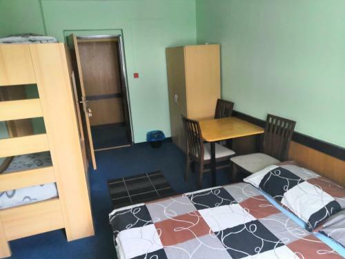 Hostel Cortina