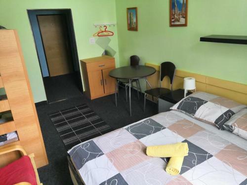 Hostel Cortina