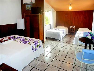 Hostal Vale Verde Praia Hotel