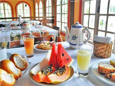 Hostal Vale Verde Praia Hotel