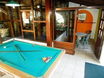 Hostal Vale Verde Praia Hotel