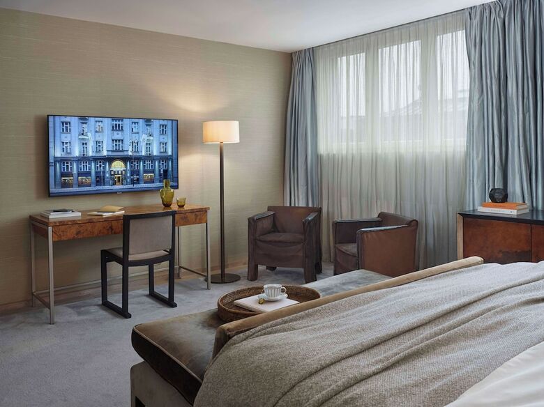 The Emblem Hotel